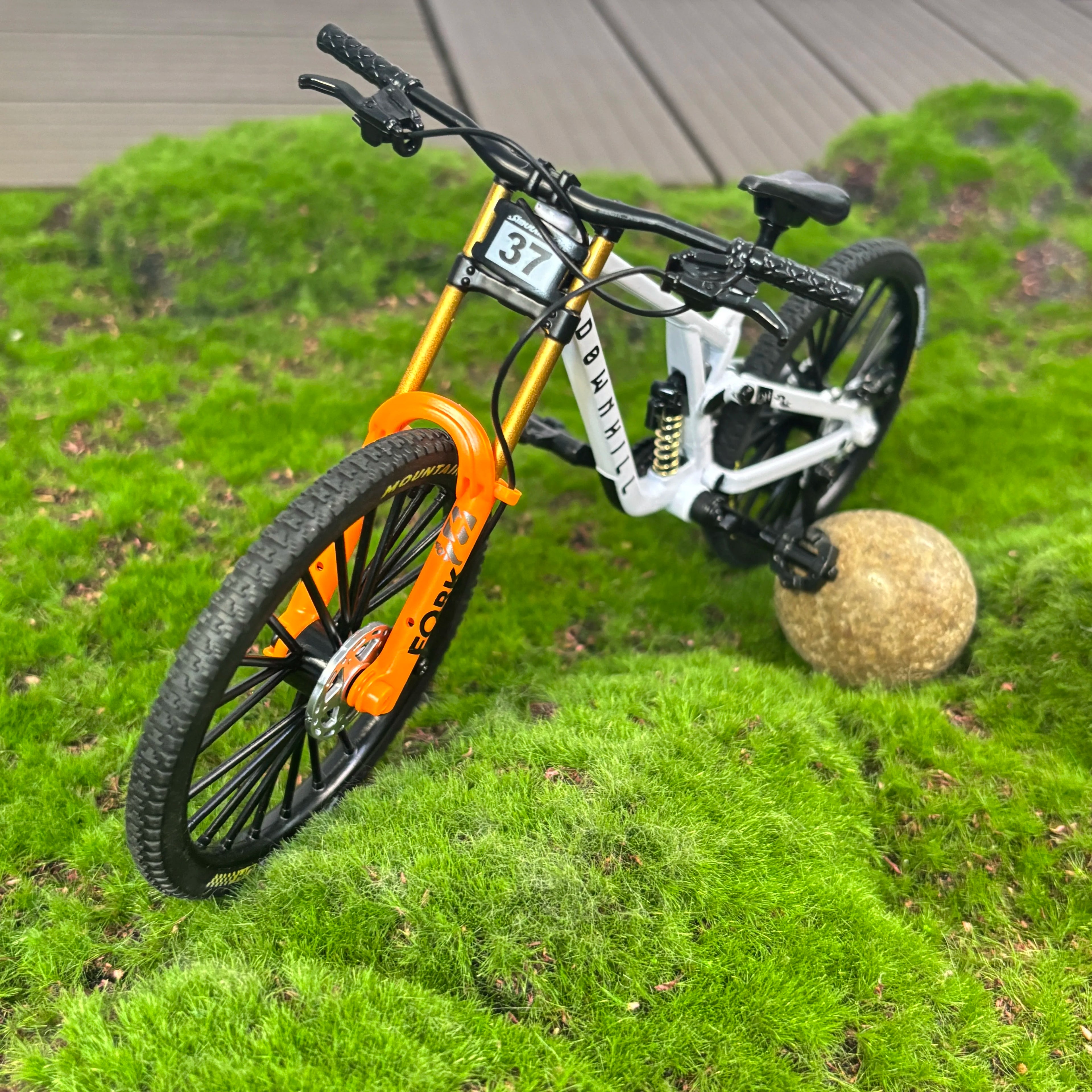 1:8 New Mini Alloy Bicycle Diecast Model Simulation Finger Mountain Metal Bikes Funny Collection Gifts Toys for Boys